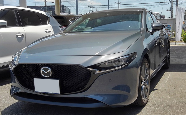 MAZDA 3 FASTBACK
